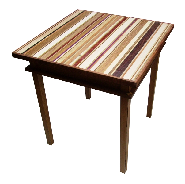 Table papillon à tête lignée
